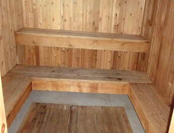 Charming Loft Rooms with Fireplace at Cochrane, Ontario 3