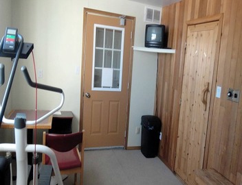 Charming Loft Rooms with Fireplace at Cochrane, Ontario 4