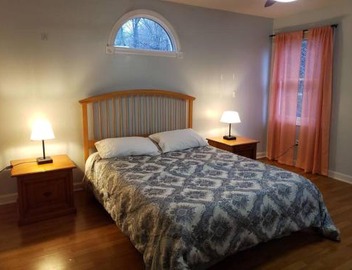 Charming Mountain View Home - Hiking Trail Waterfall Skiing 4