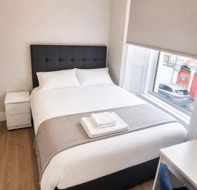 Charming Studio Minutes from City Centre 3