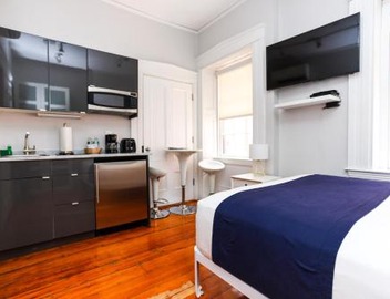 Charming & Stylish Studio on Beacon Hill #12 5