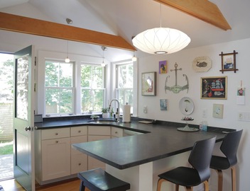 Charming Sun Filled Eastham Cottage at Fort Hill 4