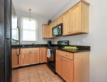 Charming Wells cottage w/amenities galore! 1 mile to beach, 3 miles to Ogunquit 3