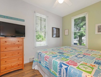 Charming Wells cottage w/amenities galore! 1 mile to beach, 3 miles to Ogunquit 5