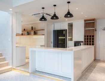 Charming white Saigon Penthouse 4 bed 4 bath 4