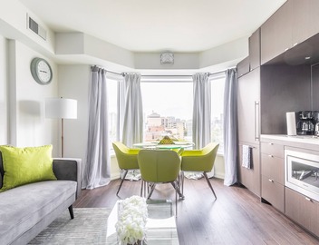 Charming Yorkville Condos 3
