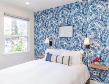 Cheerful 4BD Home in the Heart 2