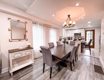 Cheerful & Modern Home w/a Walkout Deck Area 3