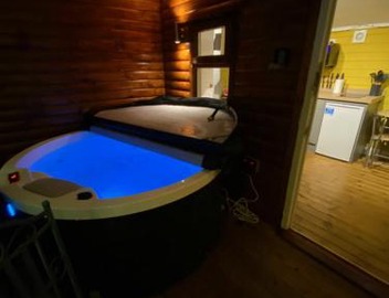 Cherry Tree Glamping 5