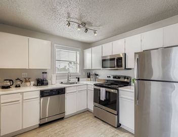 Chic 2B/2BA Getaway | Cedar Park/North Austin 5
