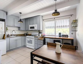 Chic Abode In Central Berkley 5