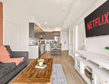 Chic & Bright, Free Parking, Hot tub + Gym 4