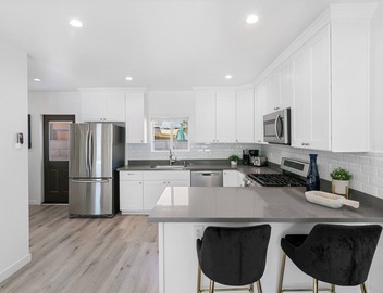 Chic Central 1 BR Parking, Sofa Bed, Washer/Dryer 2