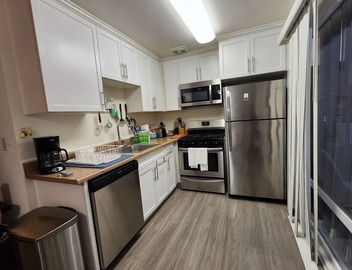 Chic & Cozy 2BR at Westpark Luxe – Complimentary Parking 2