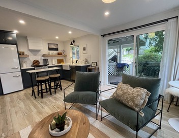 Chic Laguna retreat! Steps to beach, designer-furnished, with ocean-view yard. 4