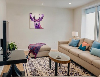 Chic Residences Steps from Beverly Hills & Sony Pictures 4