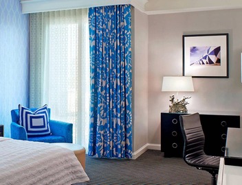 Chic Santa Monica Retreat Perfect for Beach Getaways - Poolside Fun! 4