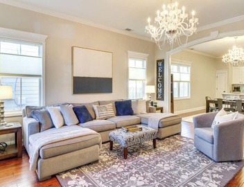 Chic Thomas Square Home in Walkable Location! 5