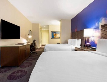 City Center Luxury, Double Queen - The Chicago Hotel Collection Mag Mile 2