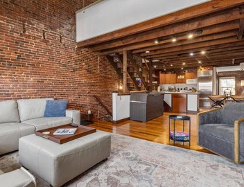 City Loft Group Getaway King Downtown Location 2