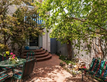 Classic Row Home Patio, Porch & Garage. Walk to Downtown & Convention 5