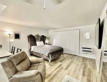 Clean bed! clean shower! 4