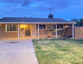 Clean, Comfy & Central - 3BR Denver Home w/Vibes 4