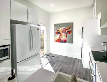 Clean, Downtown Boulder Luxury. ⛰ 4