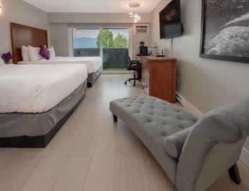 Coast Metro Vancouver Hotel 5
