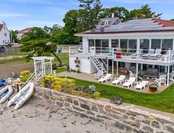 Coastal Charm Lobster Chato 4