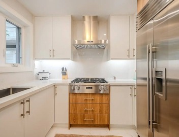 Coastal Charm: Luxurious Living 5