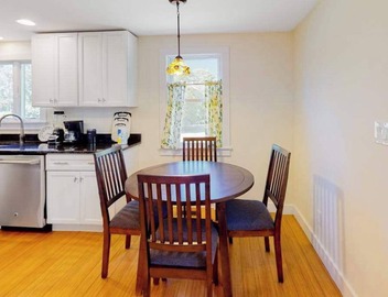 Coastal cottage close to beaches and town - private yard, W/D, & new renovations 5