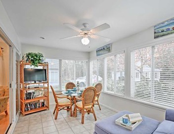 Coastal Wells Cottage w/Access to Game Room & Gym 4