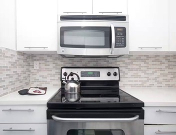 Collins 2 Bedroom with Free Parking by Deco 305 2