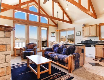 Comanche Peak 39 - 2 Br Condo with 2 Fireplaces - Lake and Mountain Views 4