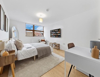 Comfortable 1 bed apartment Sleeps 6 Free Parking 2