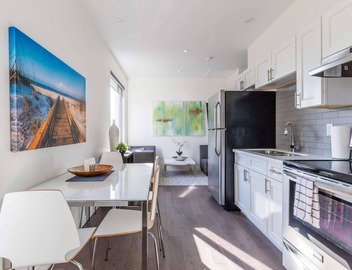 Comfortable 2 BED- 2 BATH 4