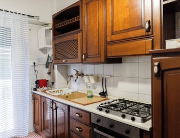 Comfortable apartment near the subway station 2