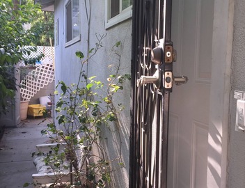 Comfortable Beverly Hills Town House 5