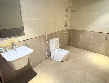 Comfortable hotel in beautiful Jeddah with refreshing AC 2