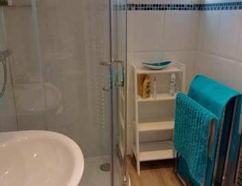 Comfortable room with en suite 2