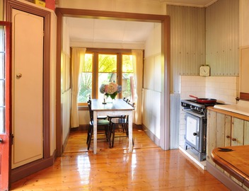 Como Cottages Accommodation 3