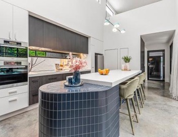 Complete Host Northcote House 5