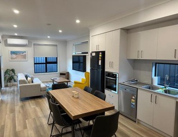 Connecting Palms - Bevridge- Disability Friendly Holiday Home! 2