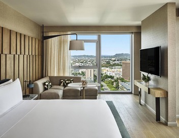 Conrad Los Angeles 2