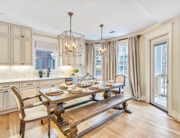 Contemporary Farmhouse-Style Retreat near T 3