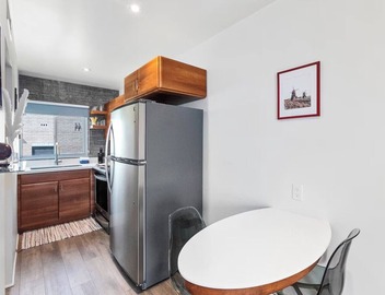Contemporary Studio in DTPH with Pool 5
