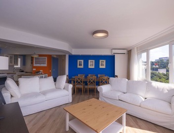 Contemporary Waterfront Apt. with a Stunning View 5