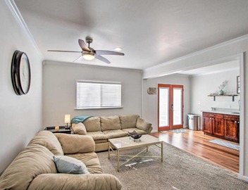 Convenient Burien Getaway: 12 Mi to Dtwn SEA! 2