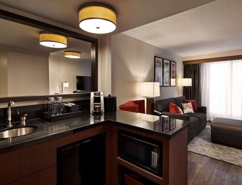Convenient Metro Access | On-Site Dining Options | Indoor Pool | Free Breakfast! 3